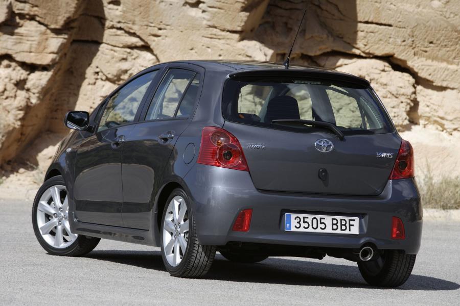 Toyota Yaris TS 2007 года  (фото 45 из 89)